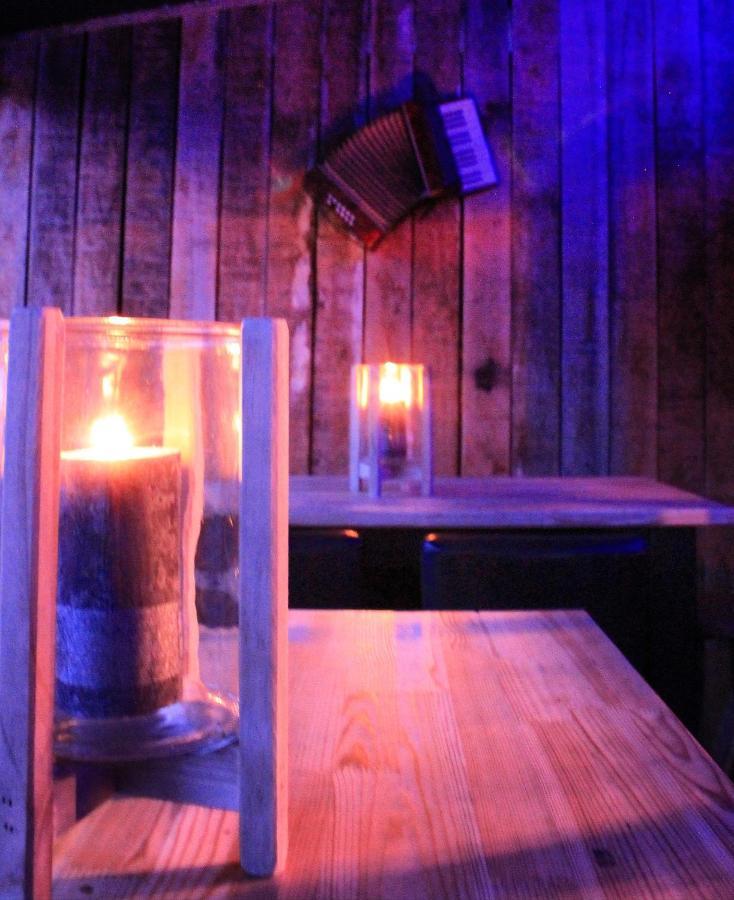 B&B Music City Wibrin Εξωτερικό φωτογραφία