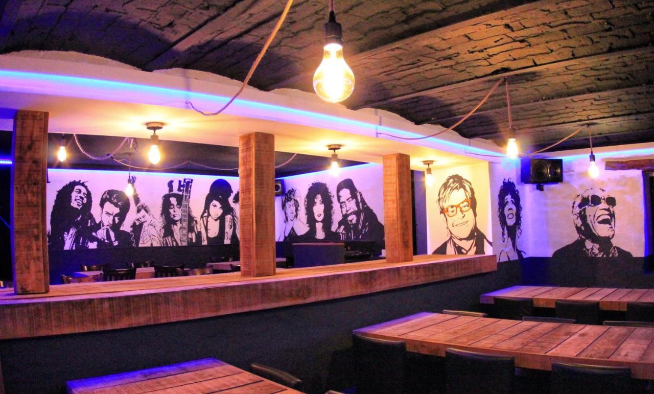 B&B Music City Wibrin Εξωτερικό φωτογραφία