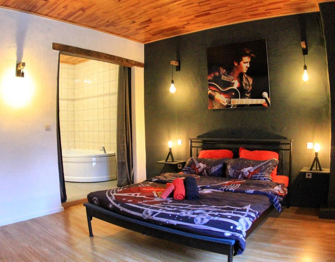 B&B Music City Wibrin Εξωτερικό φωτογραφία